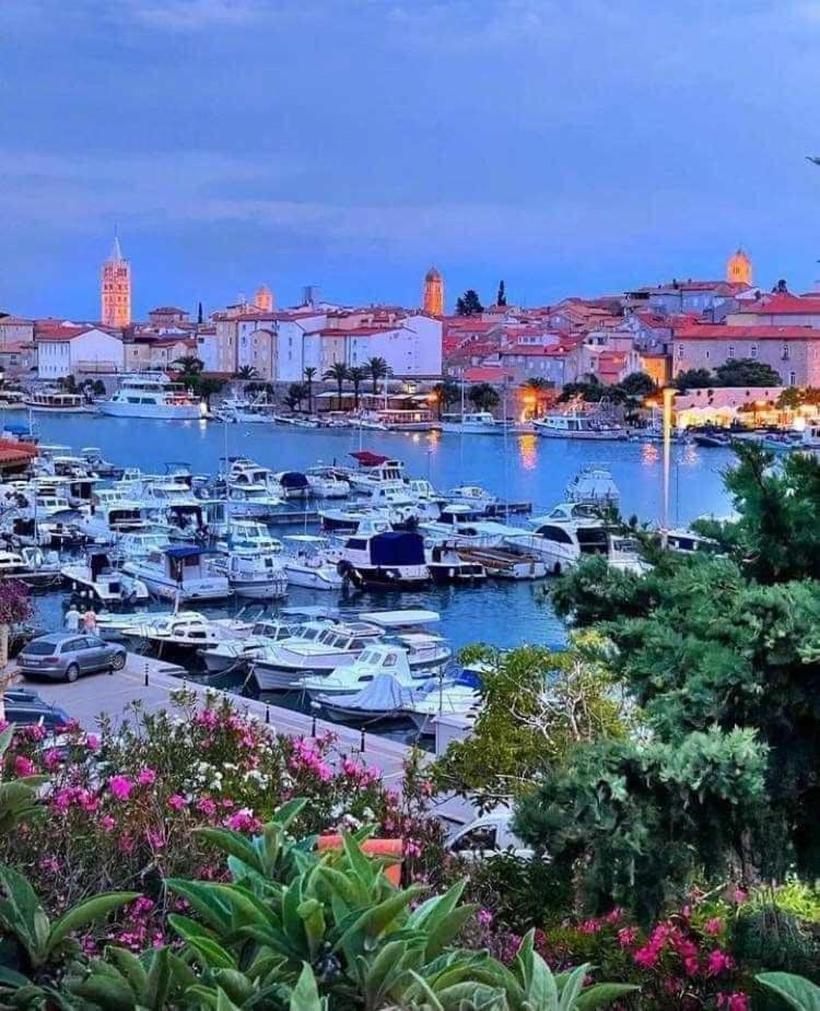 Apartment Vesna Supetarska Draga Bagian luar foto